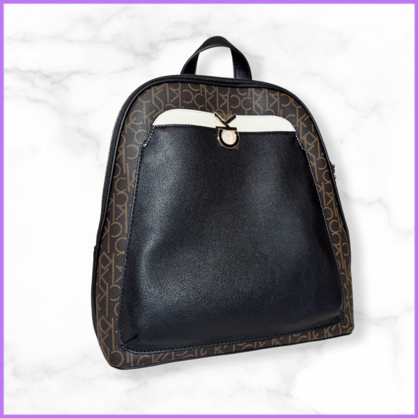 Mochila Calvin Klein negra y marrón